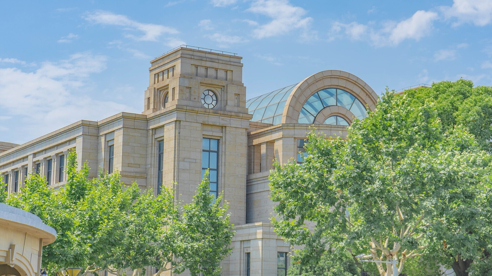 Fudan Üniversitesi kampüsü